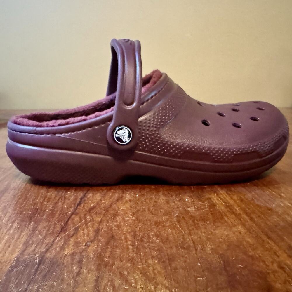 Crocs Classic Lined Clogs Burgundy Fleece Winter Shoes Men’s 8 Women’s 10